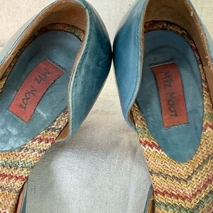 Miz Mooz Teal Blue Leather Laser Cut Heels with gorgeous woven fabric insole 7.5
